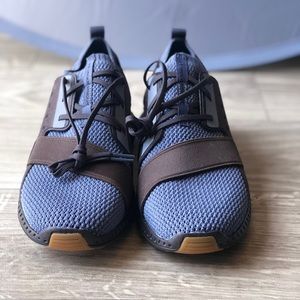 Under Armour Threadborne SHFT Athletic shoe sz 6.5